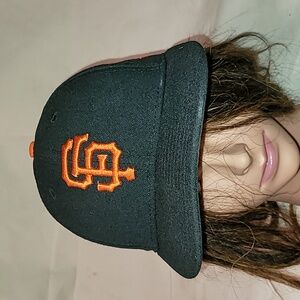 Vintage. Made in USA. San Francisco Giants. MLBPA. New Era fitted size 6 7/8